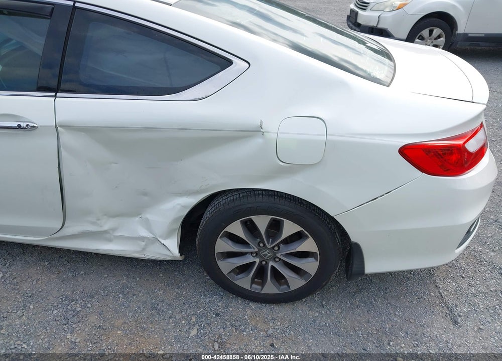 2013 HONDA ACCORD VIN: 1HGCT1B82DA008602