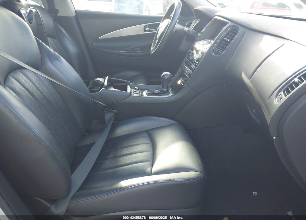 2017 INFINITI QX50 VIN: JN1BJ0RP3HM386619