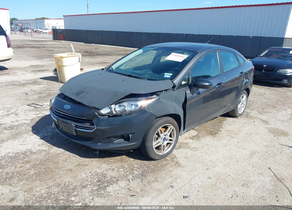 2018 FORD FIESTA VIN: 3FADP4BJ3JM111883