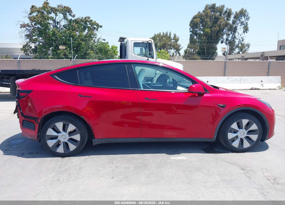 2023 TESLA MODEL Y VIN: 7SAYGDEE1PF884118