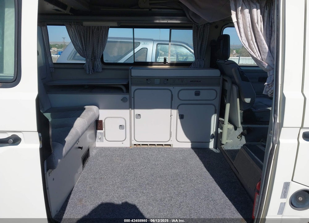 1990 VOLKSWAGEN VANAGON CAMPMOBILE VIN: WV2ZB0251LH069524