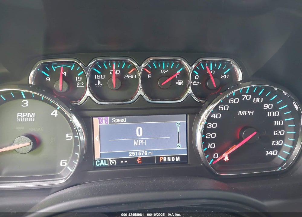 2015 CHEVROLET SUBURBAN 1500 VIN: 1GNSCHEC5FR683083