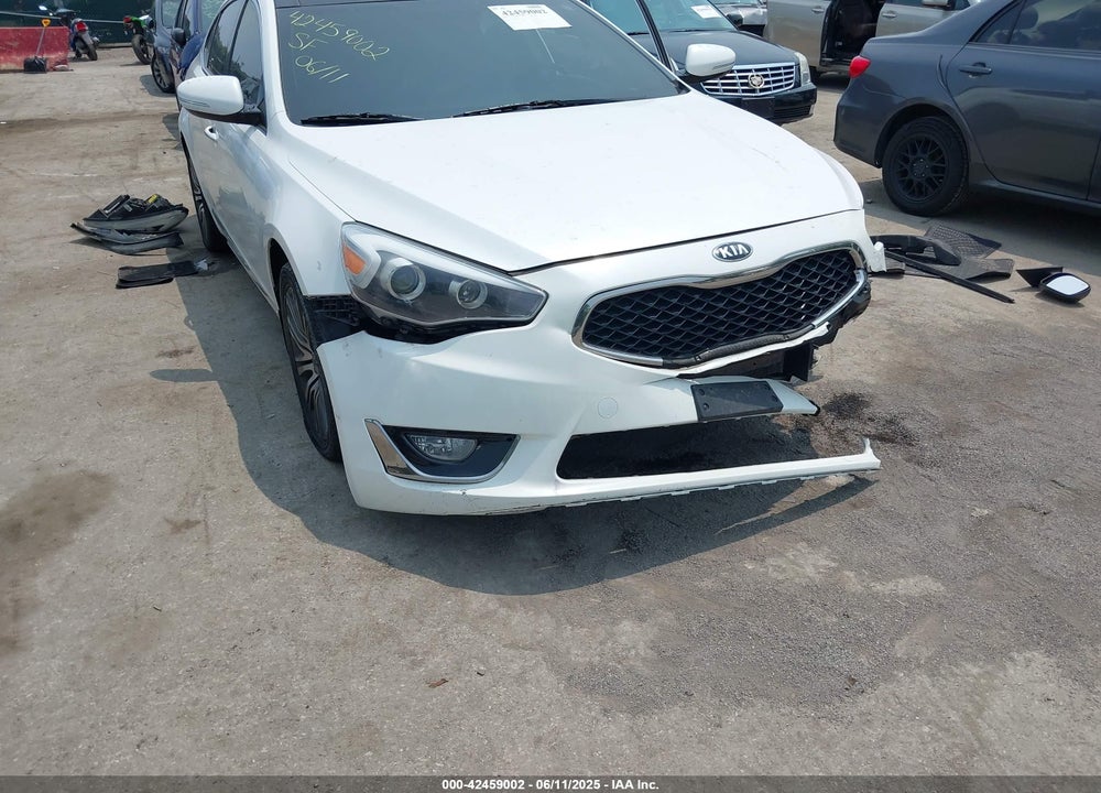 2015 KIA CADENZA PREMIUM VIN: KNALN4D7XF5182182