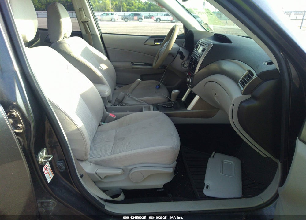 2013 SUBARU FORESTER VIN: JF2SHADC0DH418837