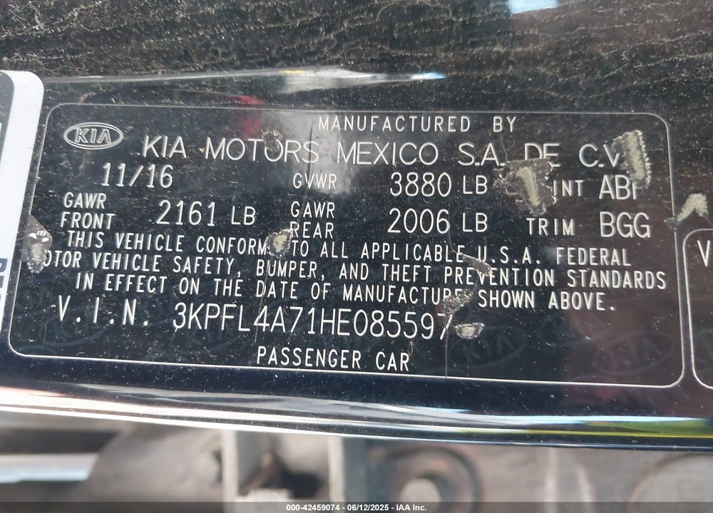 2017 KIA FORTE VIN: 3KPFL4A71HE085597