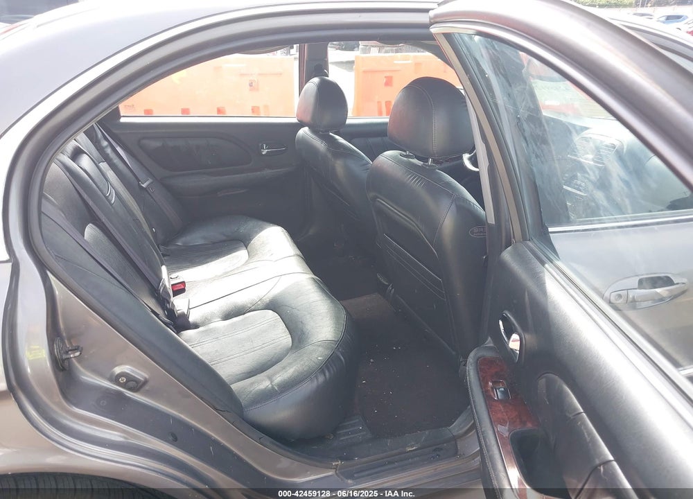 2004 HYUNDAI SONATA GLS/LX VIN: KMHWF35H84A010991