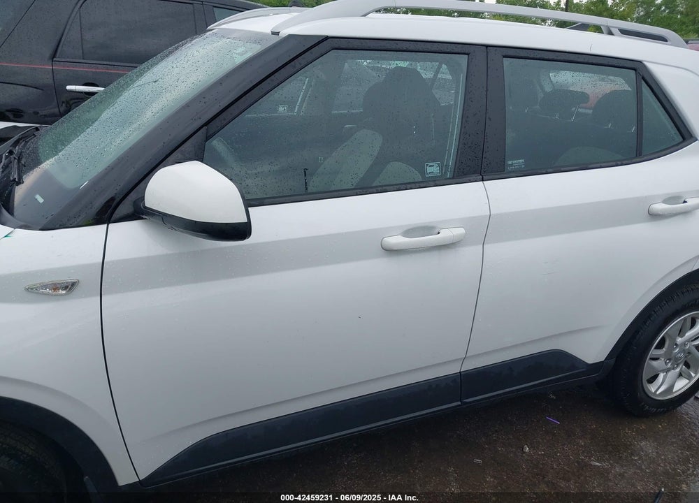 2020 HYUNDAI VENUE SEL VIN: KMHRC8A33LU036988