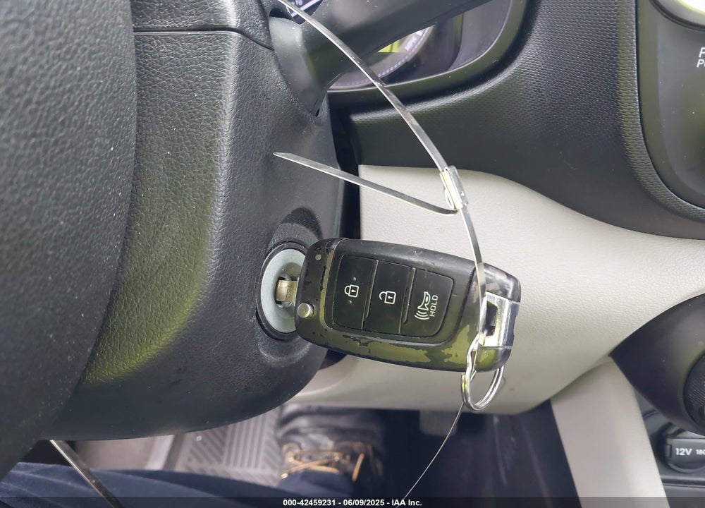 2020 HYUNDAI VENUE SEL VIN: KMHRC8A33LU036988