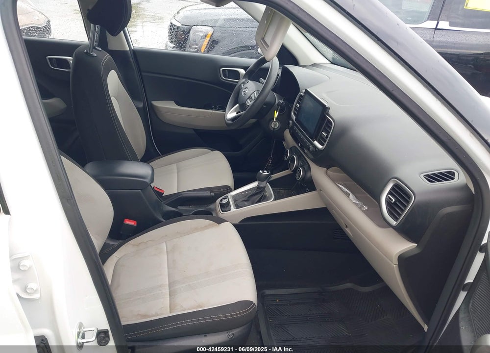 2020 HYUNDAI VENUE SEL VIN: KMHRC8A33LU036988