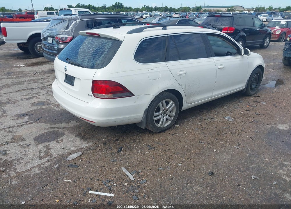 2011 VOLKSWAGEN JETTA SPORTWAGEN VIN: 3VWML7AJ5BM609073