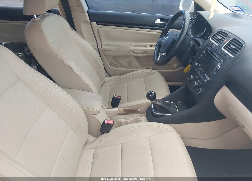 2011 VOLKSWAGEN JETTA SPORTWAGEN VIN: 3VWML7AJ5BM609073