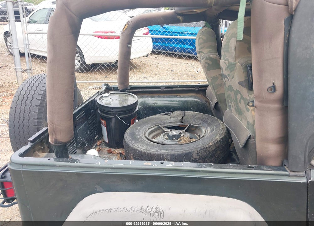 2004 JEEP WRANGLER X VIN: 1J4FA39S84P714902