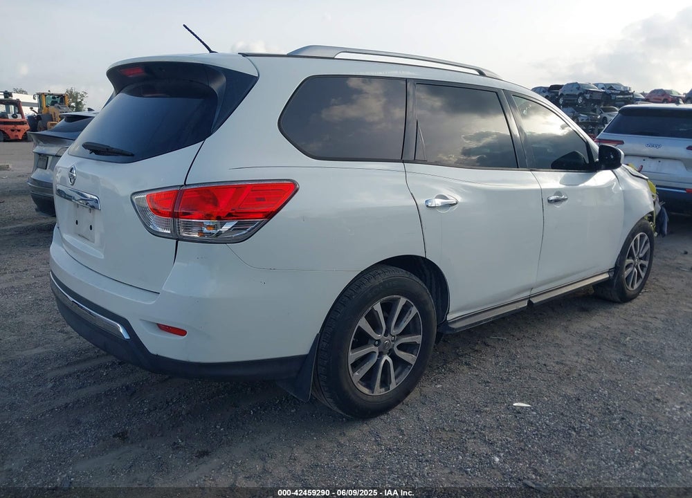 2015 NISSAN PATHFINDER VIN: 5N1AR2MN3FC682032