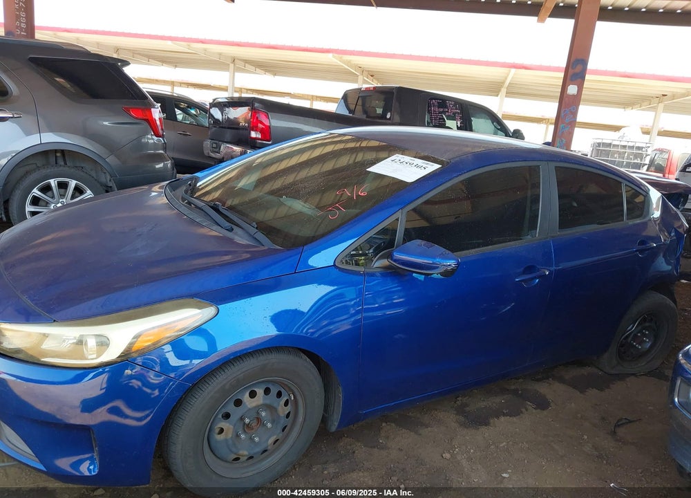 2017 KIA FORTE LX VIN: 3KPFK4A70HE118351
