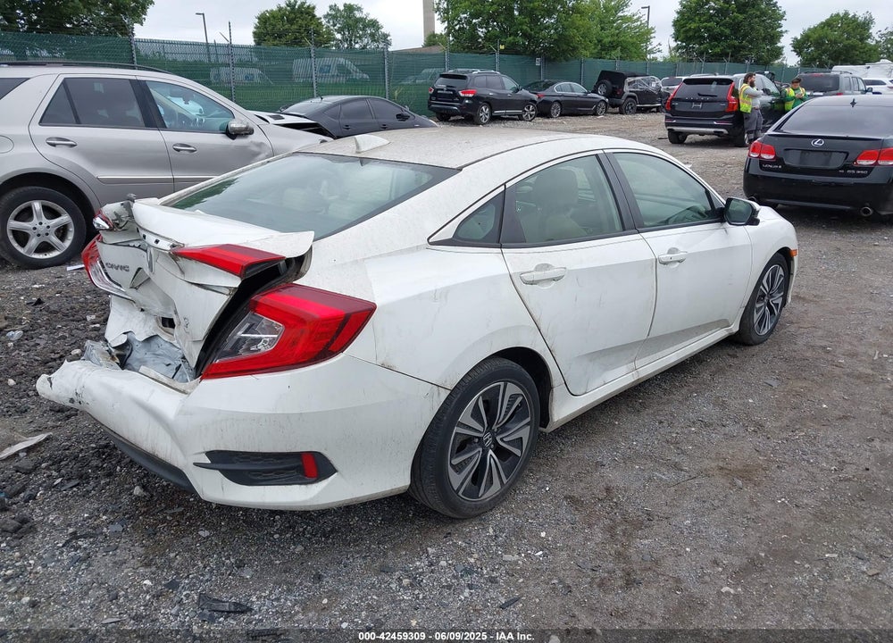 2018 HONDA CIVIC VIN: JHMFC1F76JX016447