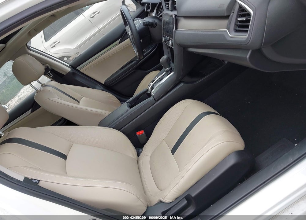 2018 HONDA CIVIC VIN: JHMFC1F76JX016447