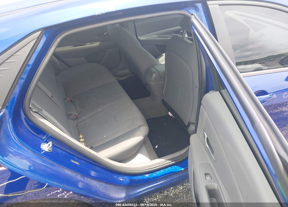 2021 HYUNDAI ELANTRA VIN: 5NPLL4AG7MH030001