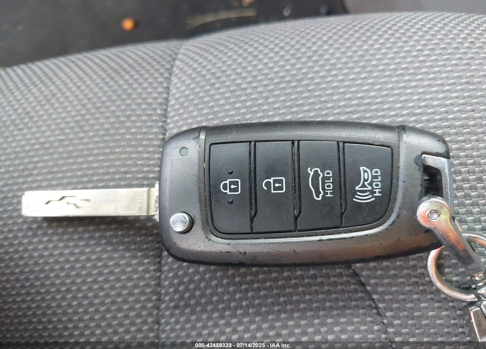 2021 HYUNDAI ELANTRA VIN: 5NPLL4AG7MH030001