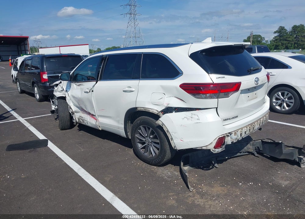 2018 TOYOTA HIGHLANDER VIN: 5TDJZRFHXJS808978