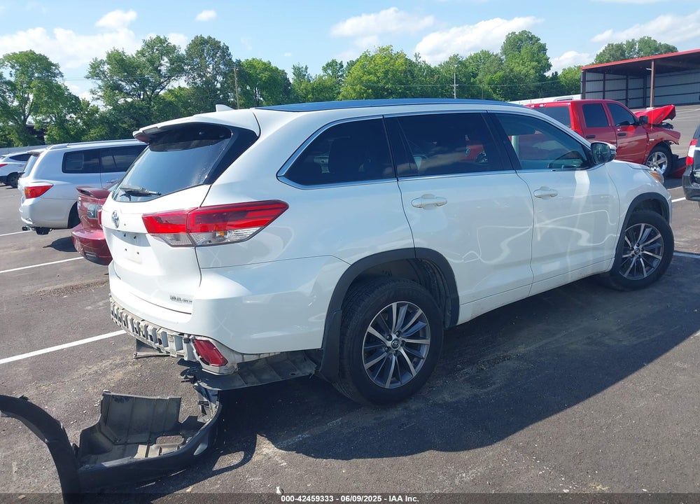 2018 TOYOTA HIGHLANDER VIN: 5TDJZRFHXJS808978