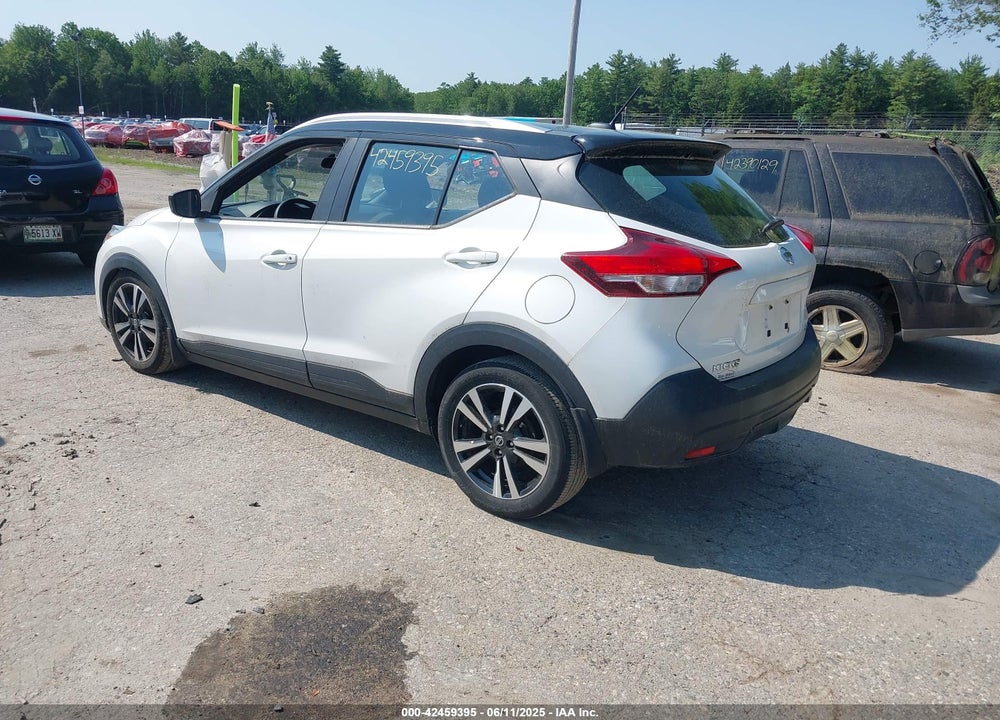 2018 NISSAN KICKS VIN: 3N1CP5CU3JL519149