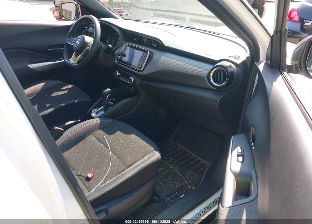 2018 NISSAN KICKS VIN: 3N1CP5CU3JL519149