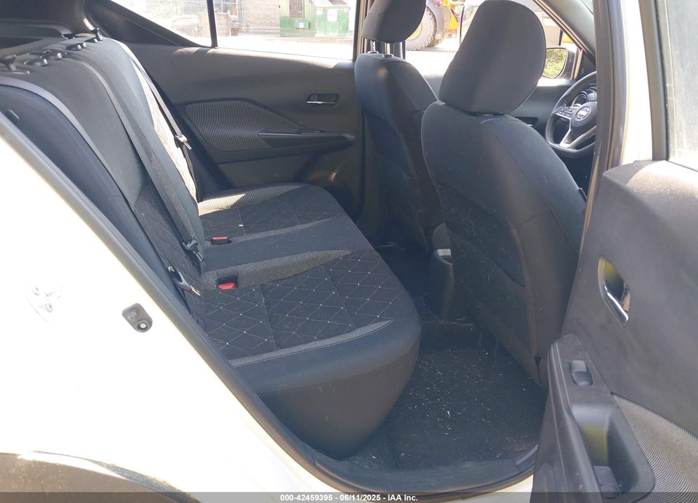 2018 NISSAN KICKS VIN: 3N1CP5CU3JL519149