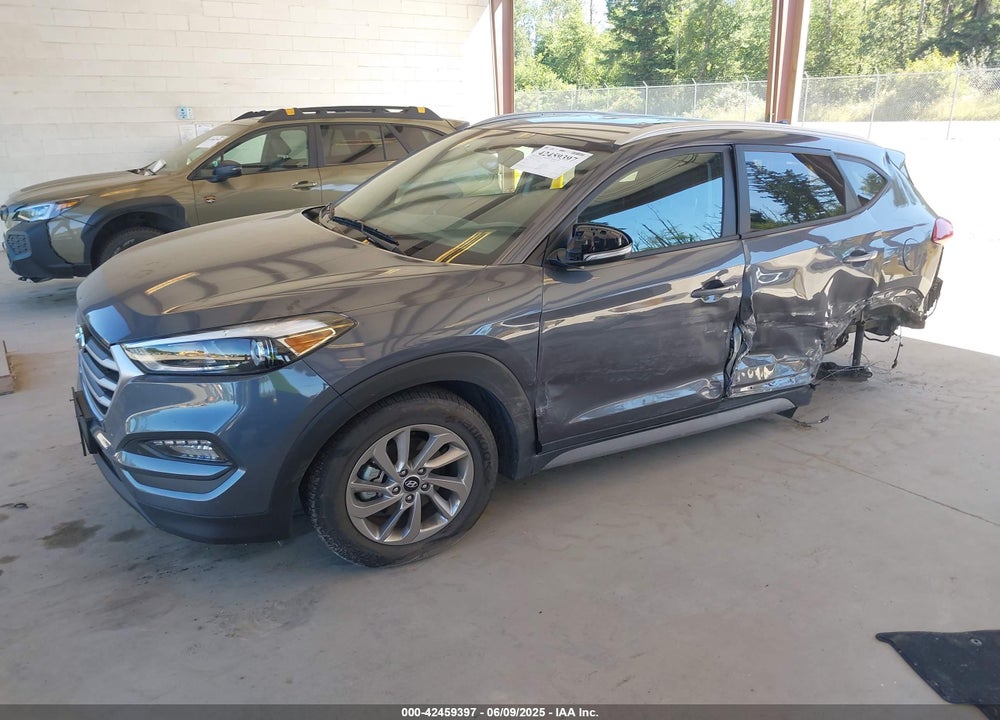 2017 HYUNDAI TUCSON SE PLUS VIN: KM8J33A43HU450627