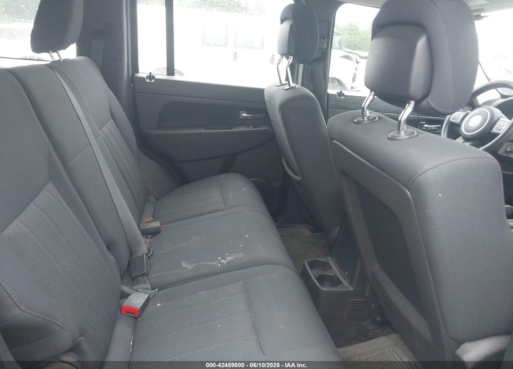2011 JEEP LIBERTY VIN: 1J4PN2GK5BW585901