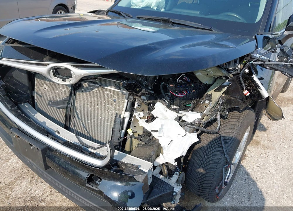 2022 TOYOTA HIGHLANDER VIN: 5TDBZRBHXNS560991