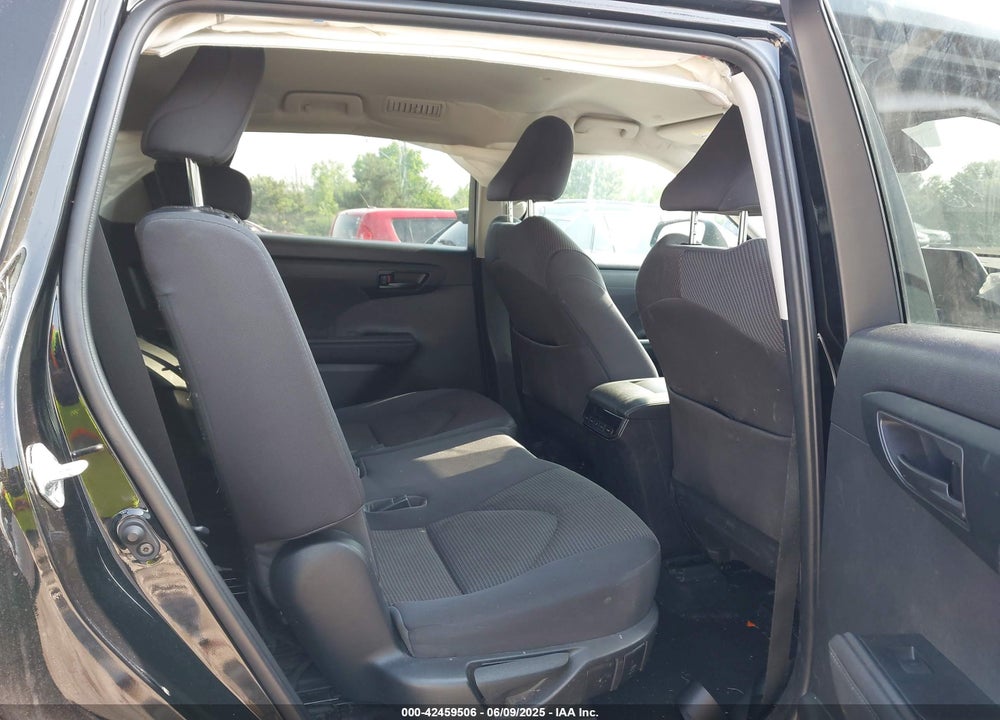 2022 TOYOTA HIGHLANDER VIN: 5TDBZRBHXNS560991