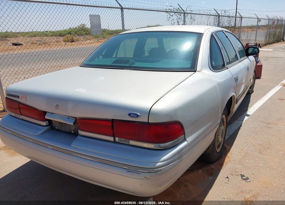 1996 FORD CROWN VICTORIA VIN: 2FALP7369TX102085