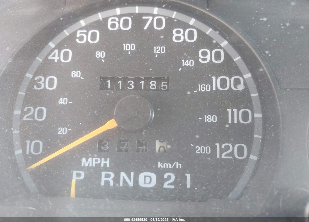 1996 FORD CROWN VICTORIA VIN: 2FALP7369TX102085