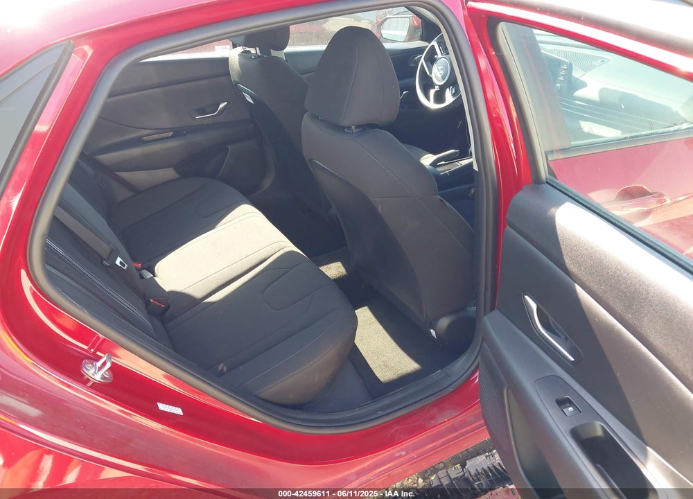 2021 HYUNDAI ELANTRA VIN: KMHLM4AG0MU074498