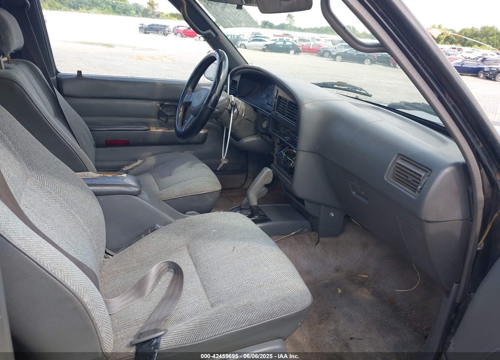 1993 TOYOTA 4RUNNER VN39 SR5 VIN: JT3VN39W2P0106836
