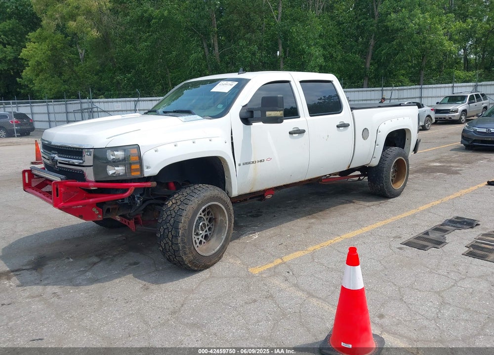 2008 CHEVROLET SILVERADO 2500HD WORK TRUCK VIN: 1GCHK236X8F202149