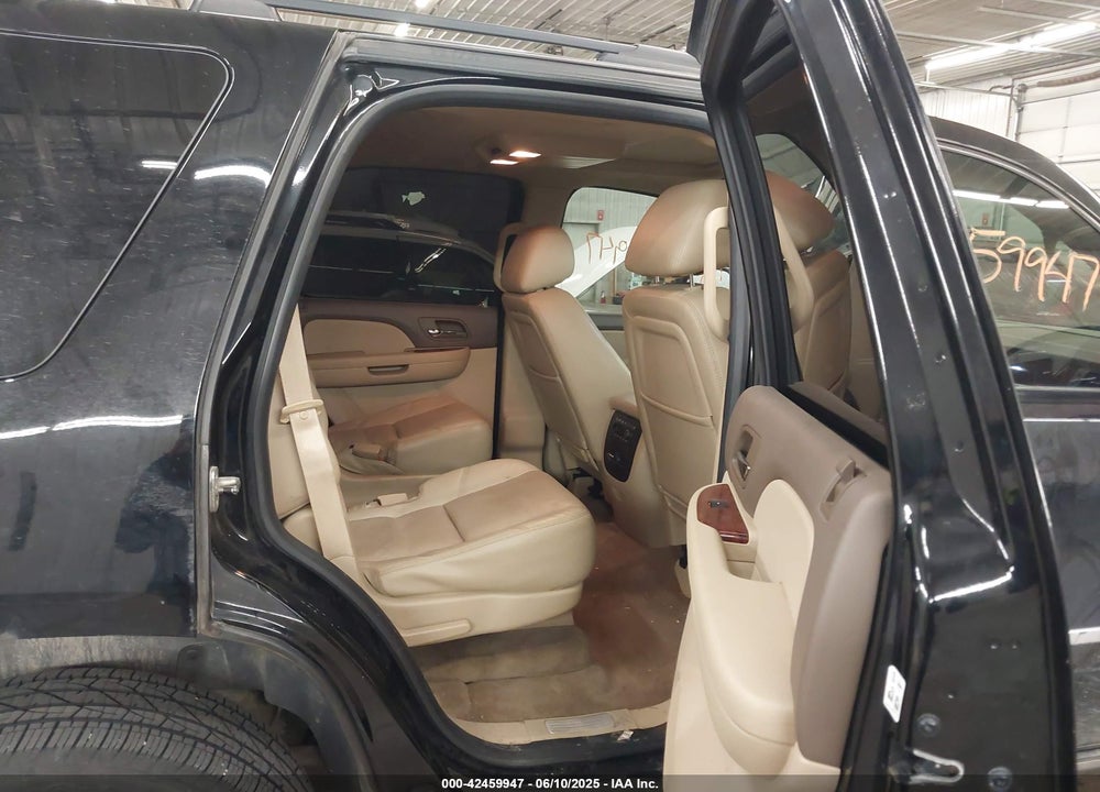2010 CHEVROLET TAHOE LTZ VIN: 1GNUKCE01AR179983