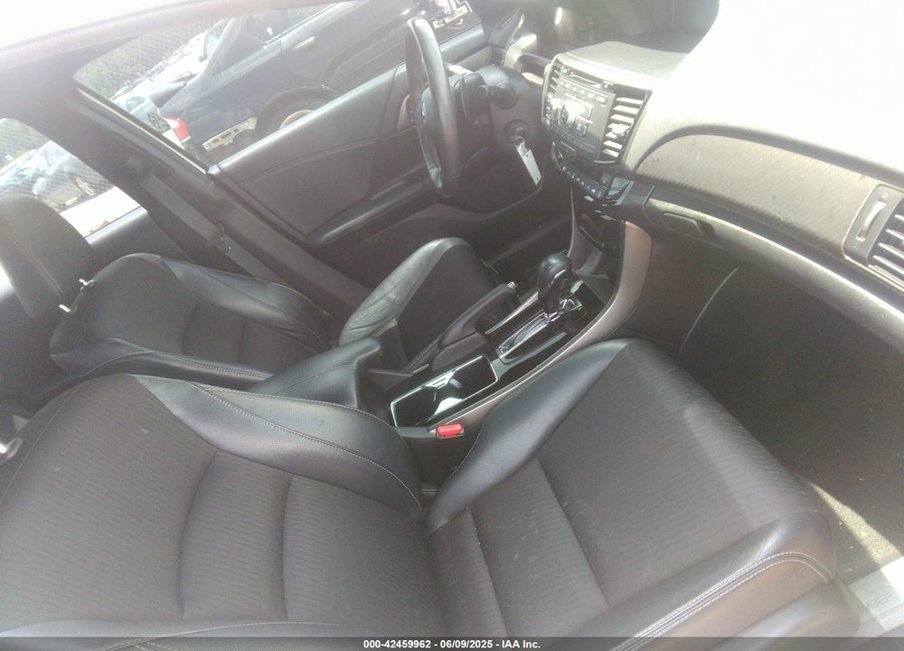 2017 HONDA ACCORD VIN: 1HGCR2F53HA227921