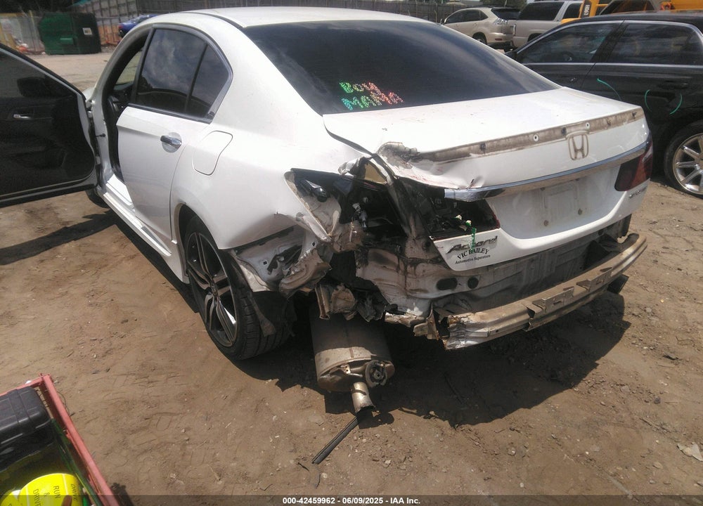 2017 HONDA ACCORD VIN: 1HGCR2F53HA227921