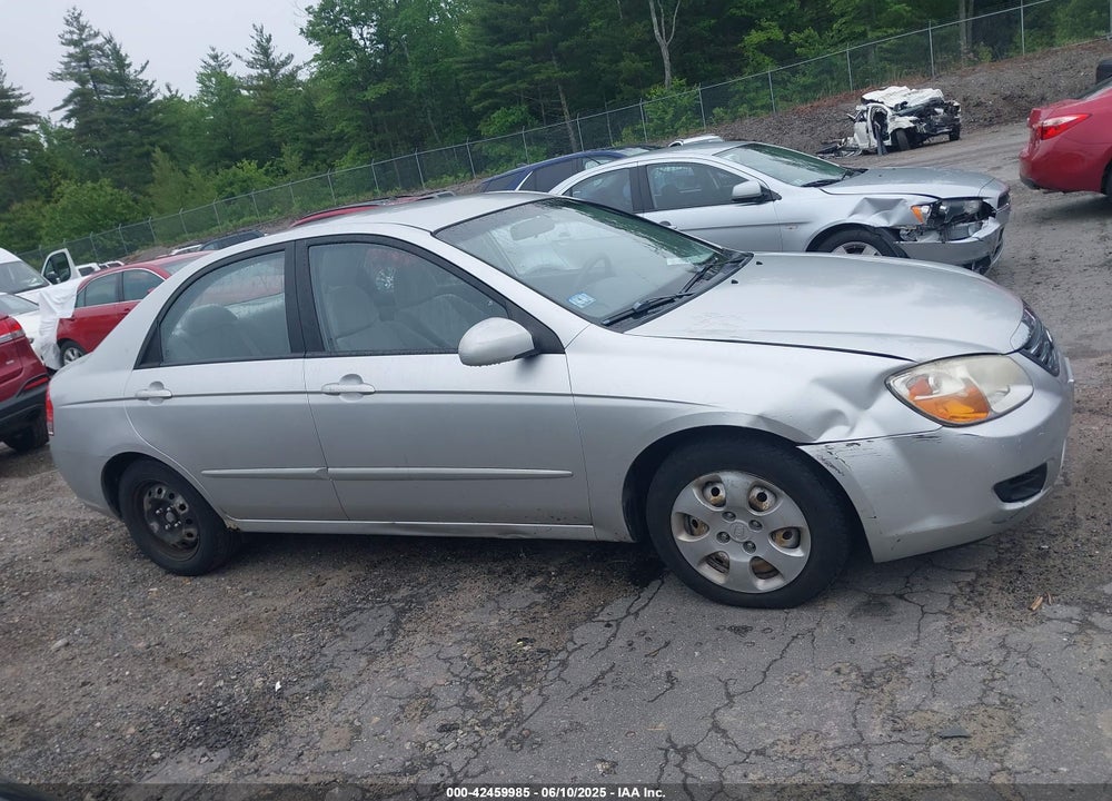 2008 KIA SPECTRA VIN: KNAFE122785551117