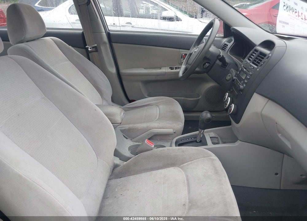 2008 KIA SPECTRA VIN: KNAFE122785551117