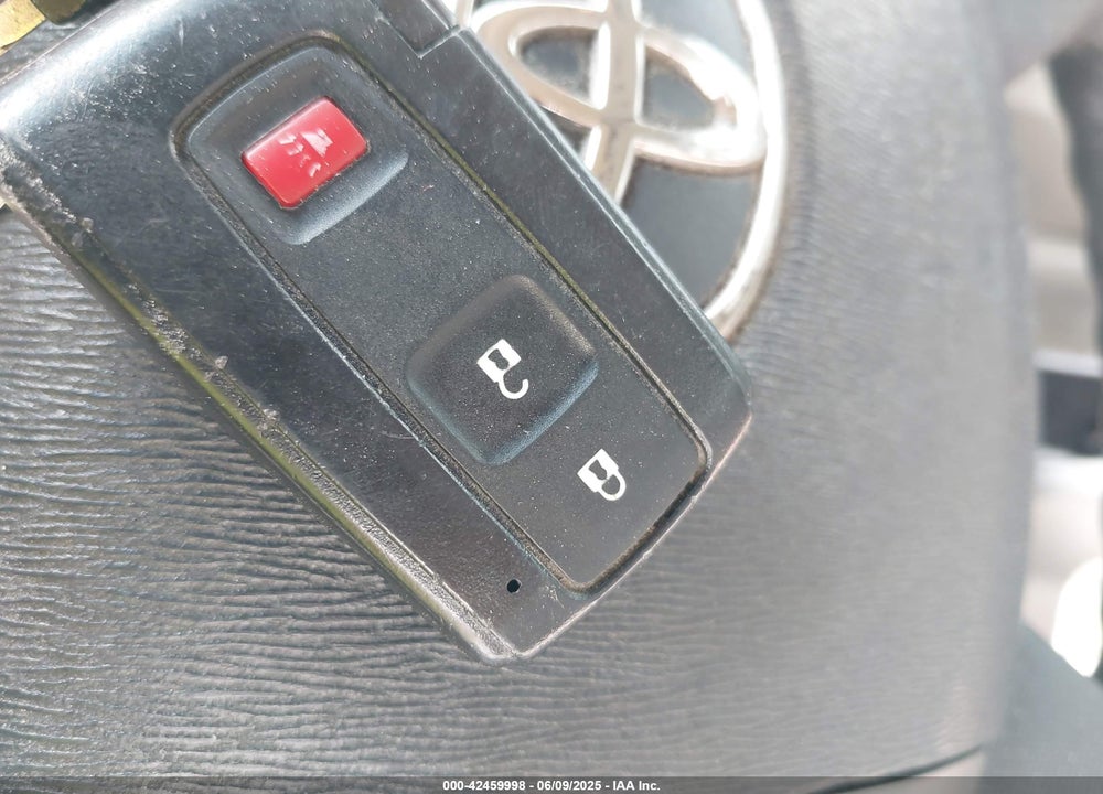 2008 TOYOTA PRIUS VIN: JTDKB20U987746130
