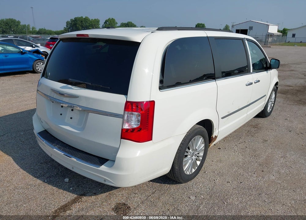 2012 CHRYSLER TOWN & COUNTRY VIN: 2C4RC1CG3CR233572