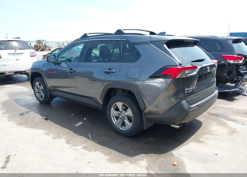 2022 TOYOTA RAV4 VIN: 2T3P1RFVXNC303200