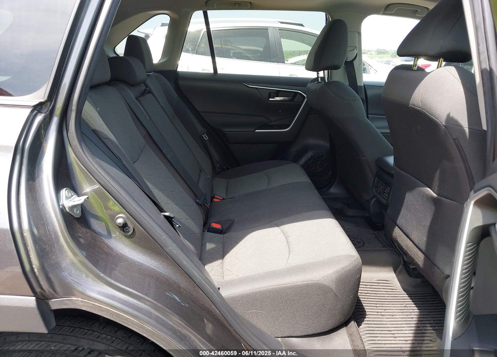 2022 TOYOTA RAV4 VIN: 2T3P1RFVXNC303200