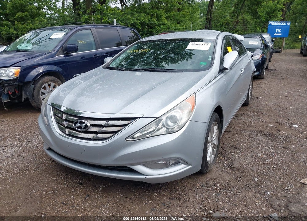 2013 HYUNDAI SONATA VIN: 5NPEB4AC2DH729822