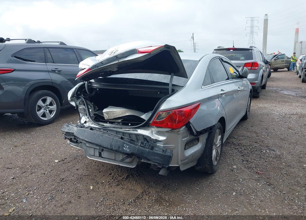 2013 HYUNDAI SONATA VIN: 5NPEB4AC2DH729822