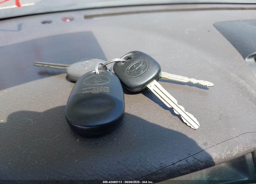 2005 TOYOTA CAMRY SOLARA SLE VIN: 4T1CE30P15U505974