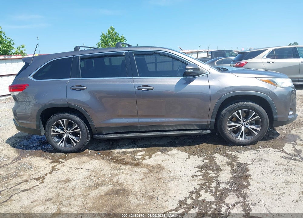 2019 TOYOTA HIGHLANDER VIN: 5TDZZRFHXKS345504
