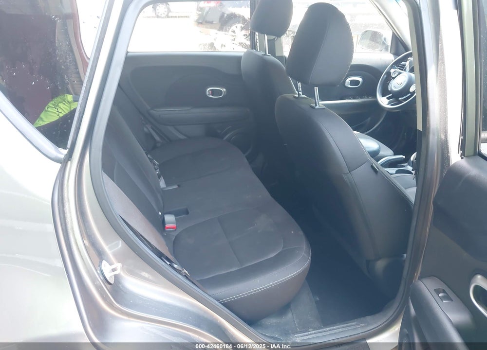 2015 KIA SOUL VIN: KNDJN2A23F7205779